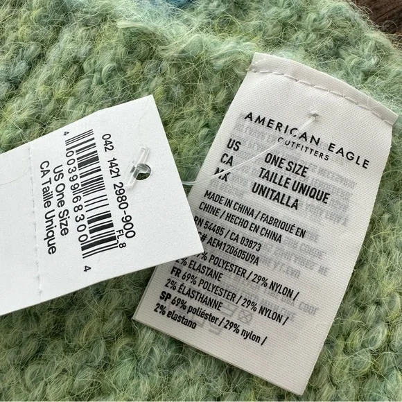 NWT American Eagle Color Block Cozy Fringe Scarf Pink Green Winter New - Picture 3 of 3